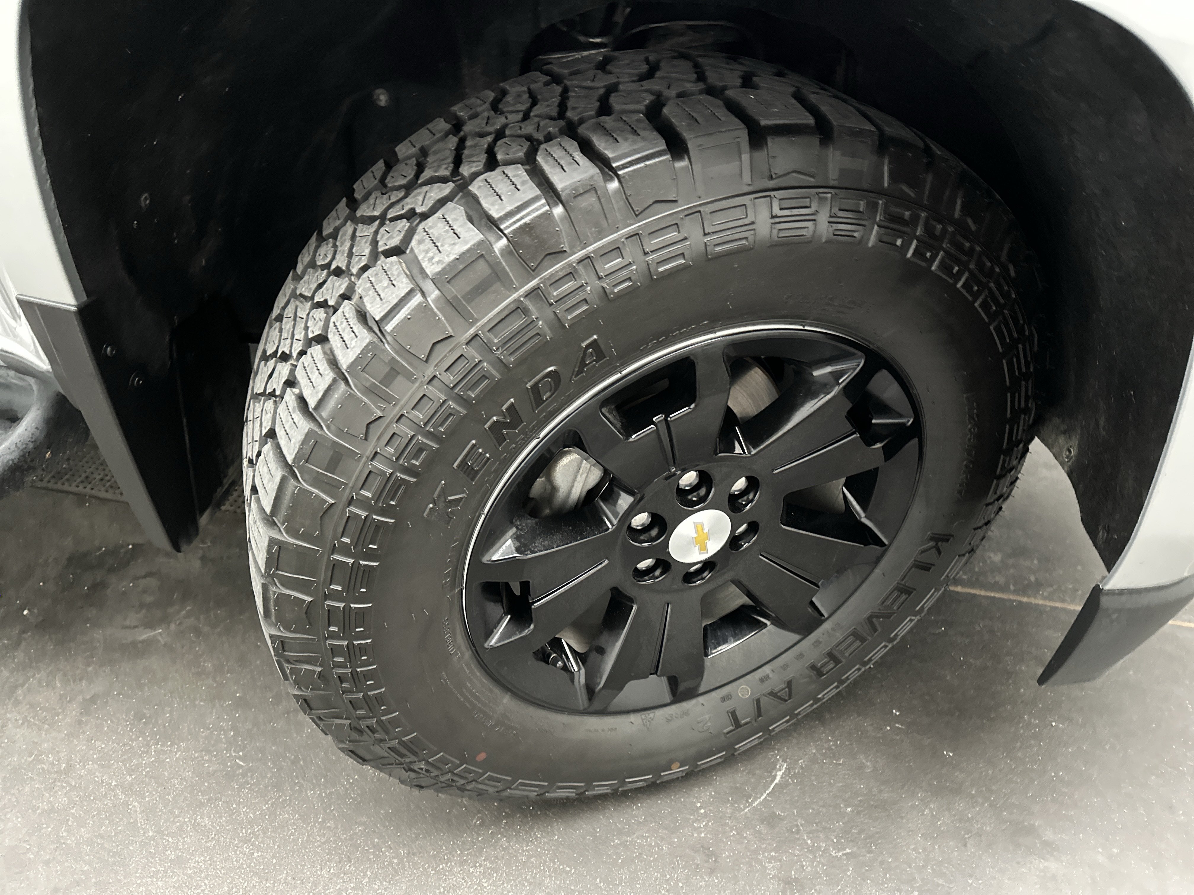 Used 2018 Chevrolet Colorado LT w/ LT Convenience Package AWD/4WD image 11
