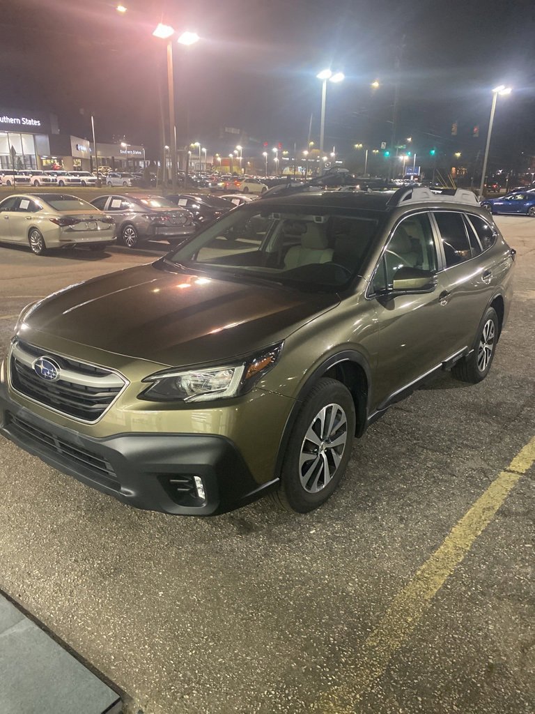 Used 2021 Subaru Outback Premium image 1