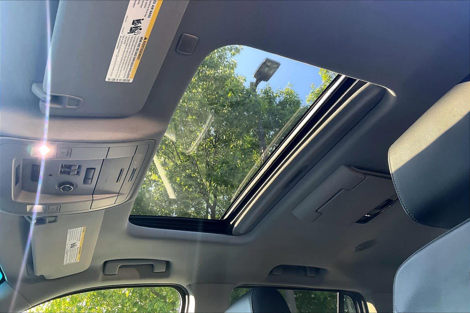 Used 2019 Chevrolet Tahoe LT AWD/4WD image 13