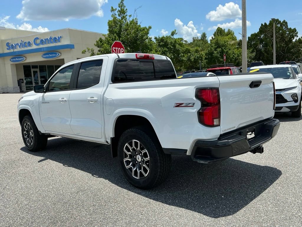 Used 2023 Chevrolet Colorado Z71 w/ Z71 Convenience Package 2 AWD/4WD image 4