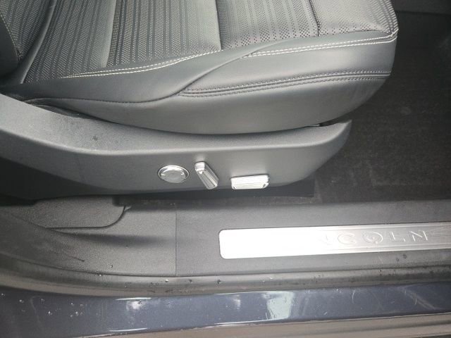 Certified 2024 Lincoln Nautilus Reserve w/ Equipment Group 202A image 29