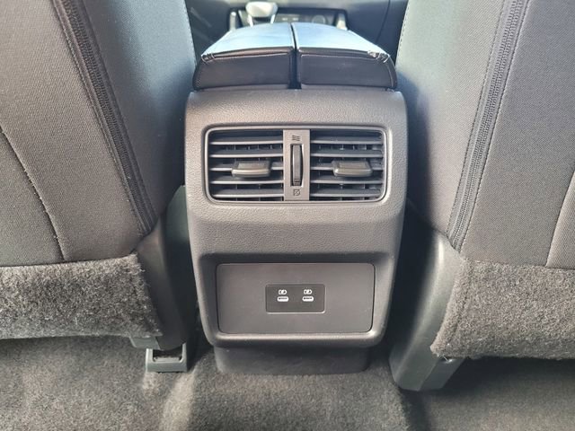 Certified 2024 Nissan Rogue SV image 17