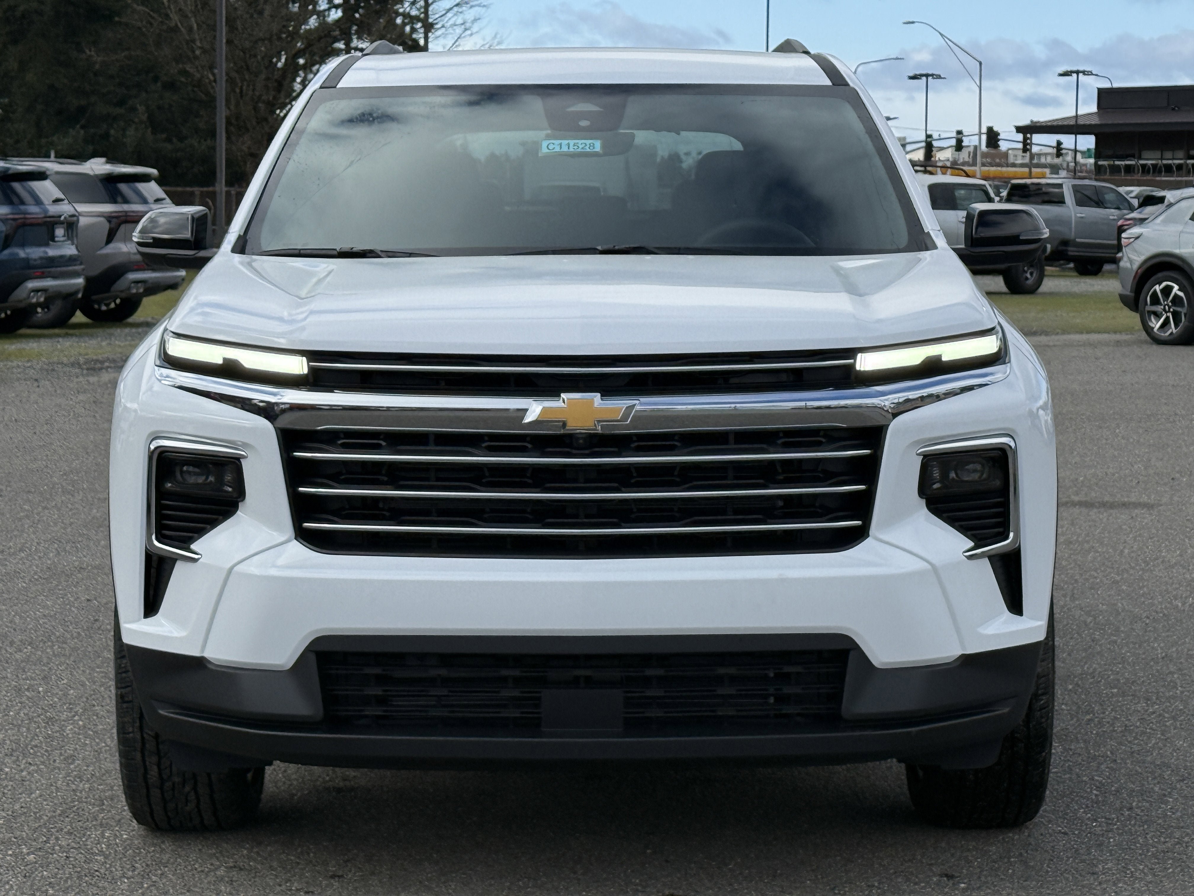 New 2026 Chevrolet Traverse LT w/ Driver Confidence Package AWD/4WD image 8