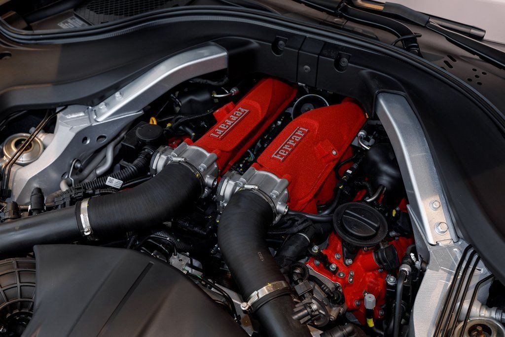 Used 2024 Ferrari Roma Spider RWD image 46