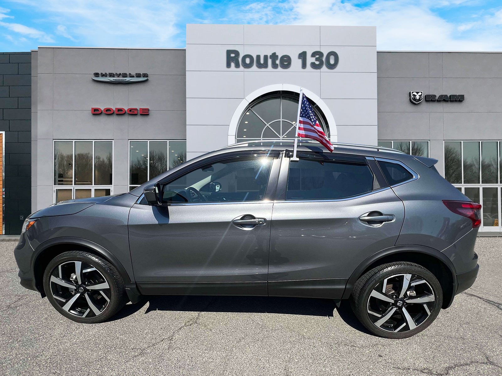 Used 2022 Nissan Rogue Sport SL AWD/4WD image 5