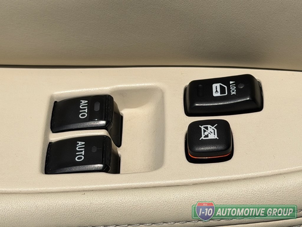 Used 2005 Lexus SC 430 Convertible w/ Preferred Accessory Pkg RWD image 15