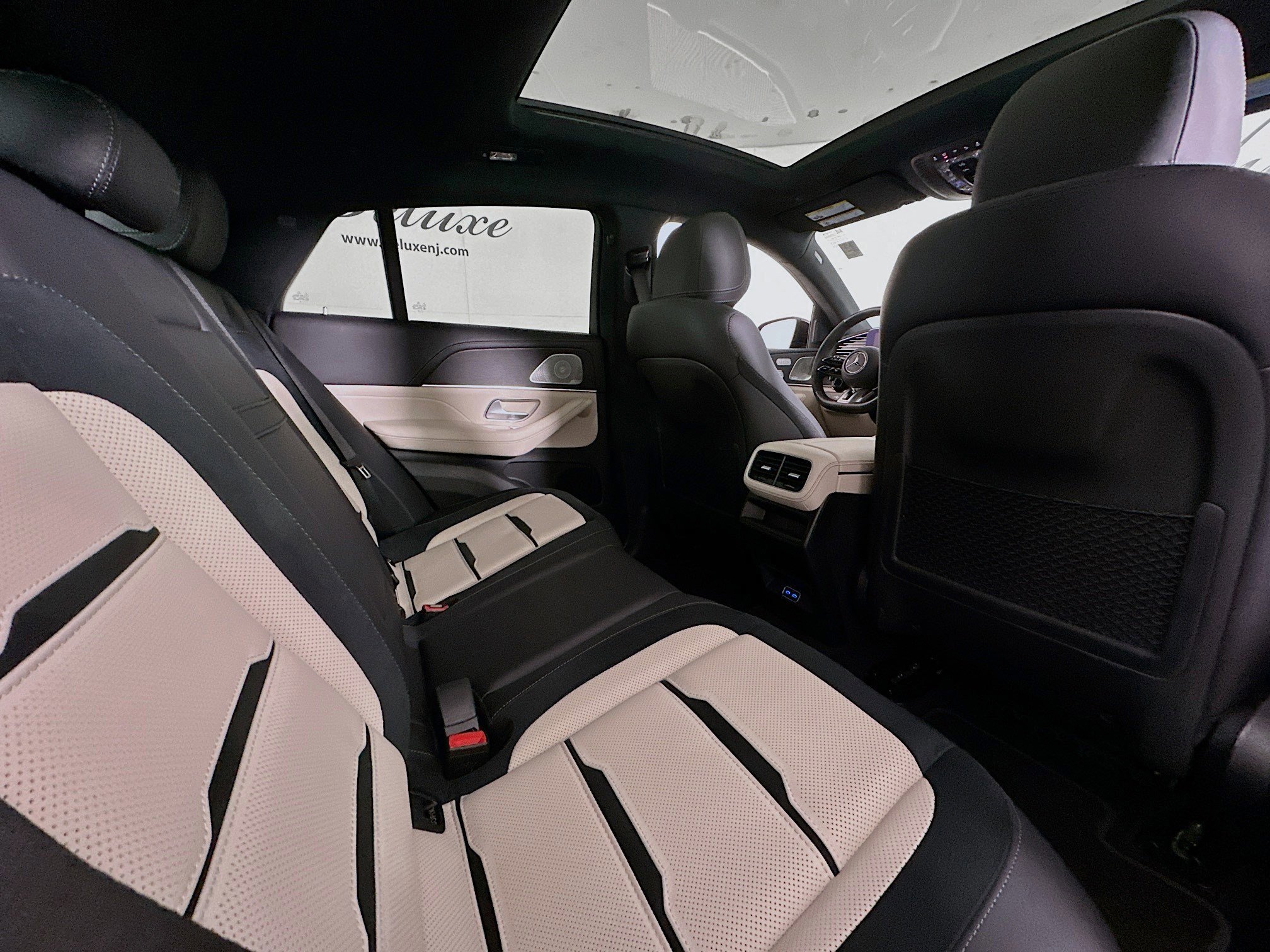 Used 2025 Mercedes-Benz GLE 53 AMG 4MATIC Coupe image 29