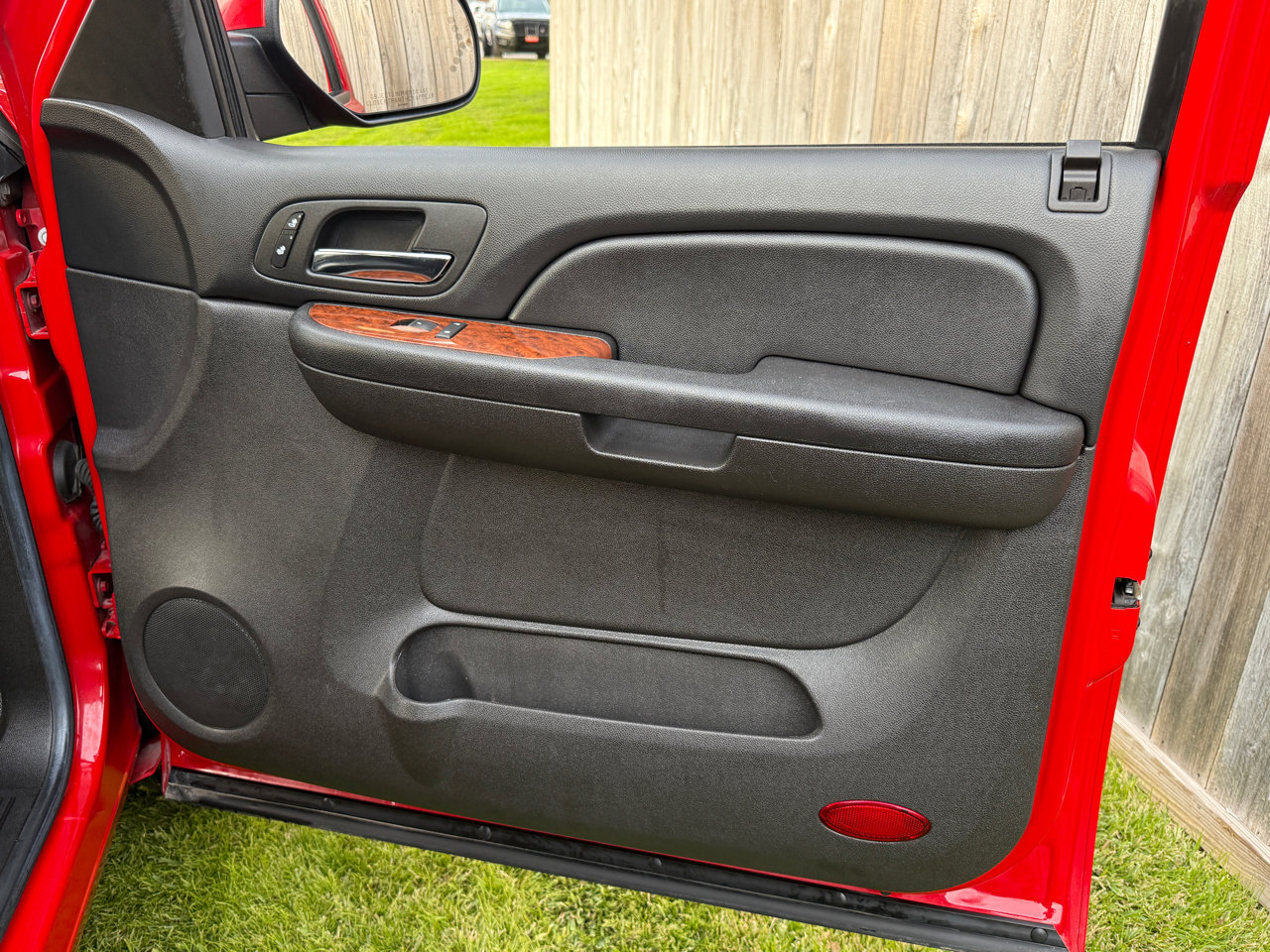 Used 2008 Chevrolet Silverado 1500 LTZ w/ EZ-Lift Tailgate Package image 18