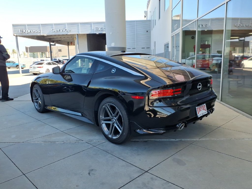 New 2027 Nissan Z Sport w/ Essentials Package (Sport) RWD image 8