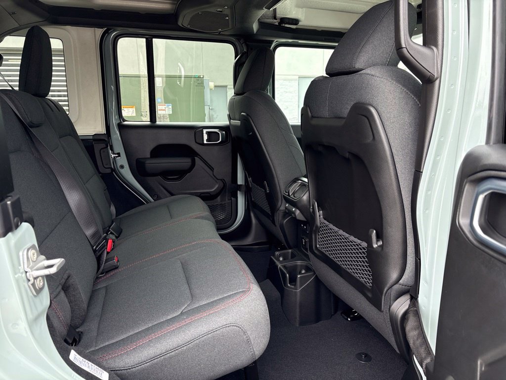 New 2027 Jeep Wrangler Unlimited Rubicon AWD/4WD image 22