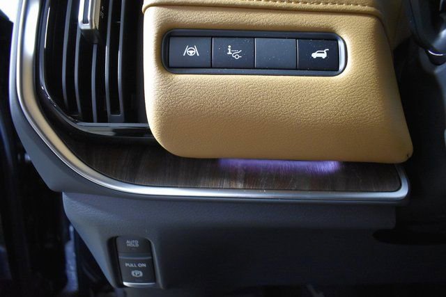 New 2025 Nissan Armada SL w/ Captain's Chari Seat Package AWD/4WD image 15