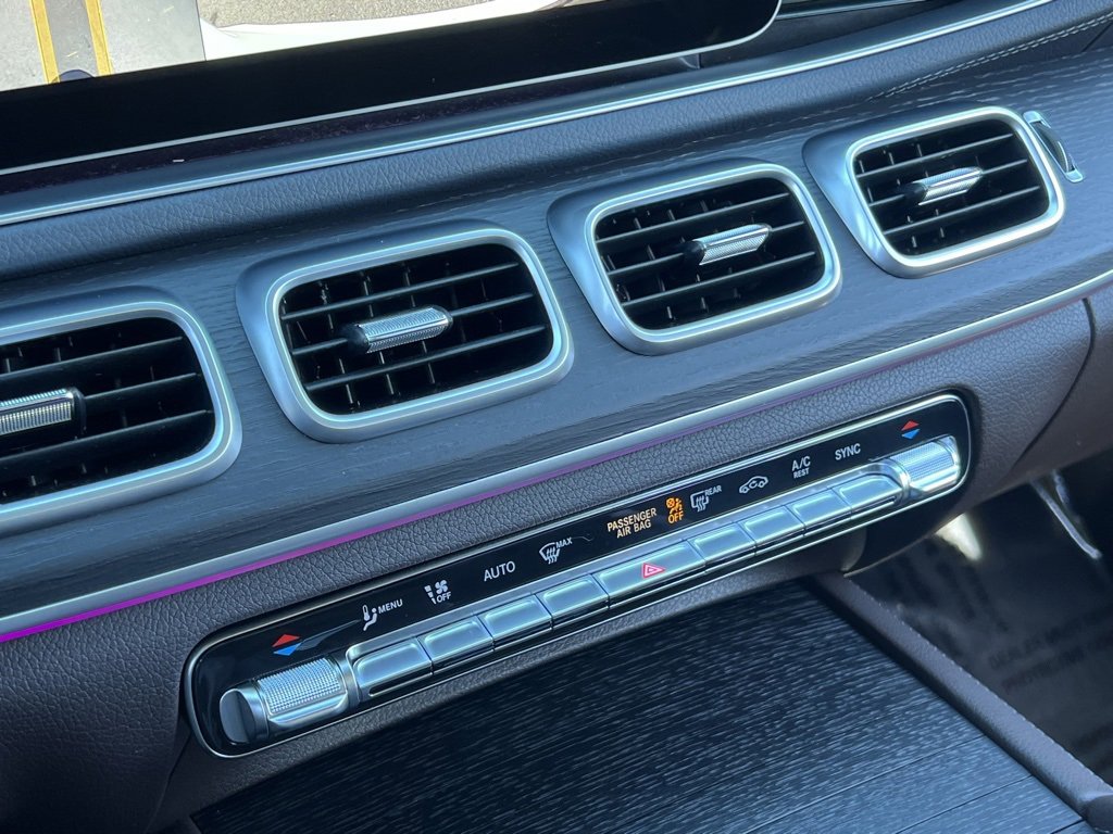 Used 2023 Mercedes-Benz GLS 450 4MATIC w/ AMG Line Exterior image 31