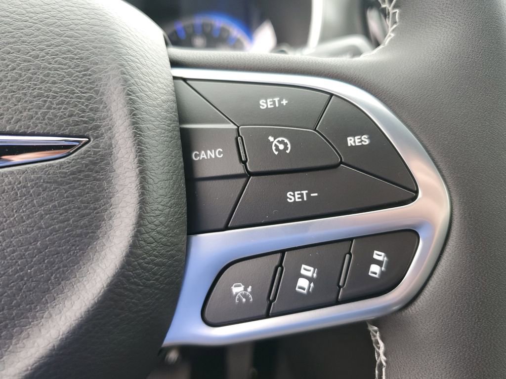 New 2026 Chrysler Voyager LX image 33