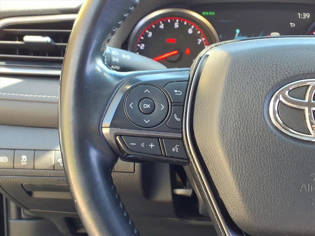 Used 2022 Toyota Camry XSE image 18