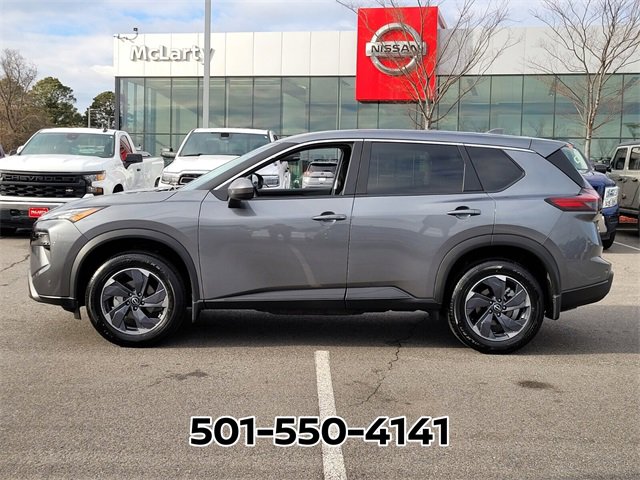 Used 2026 Nissan Rogue SV image 2