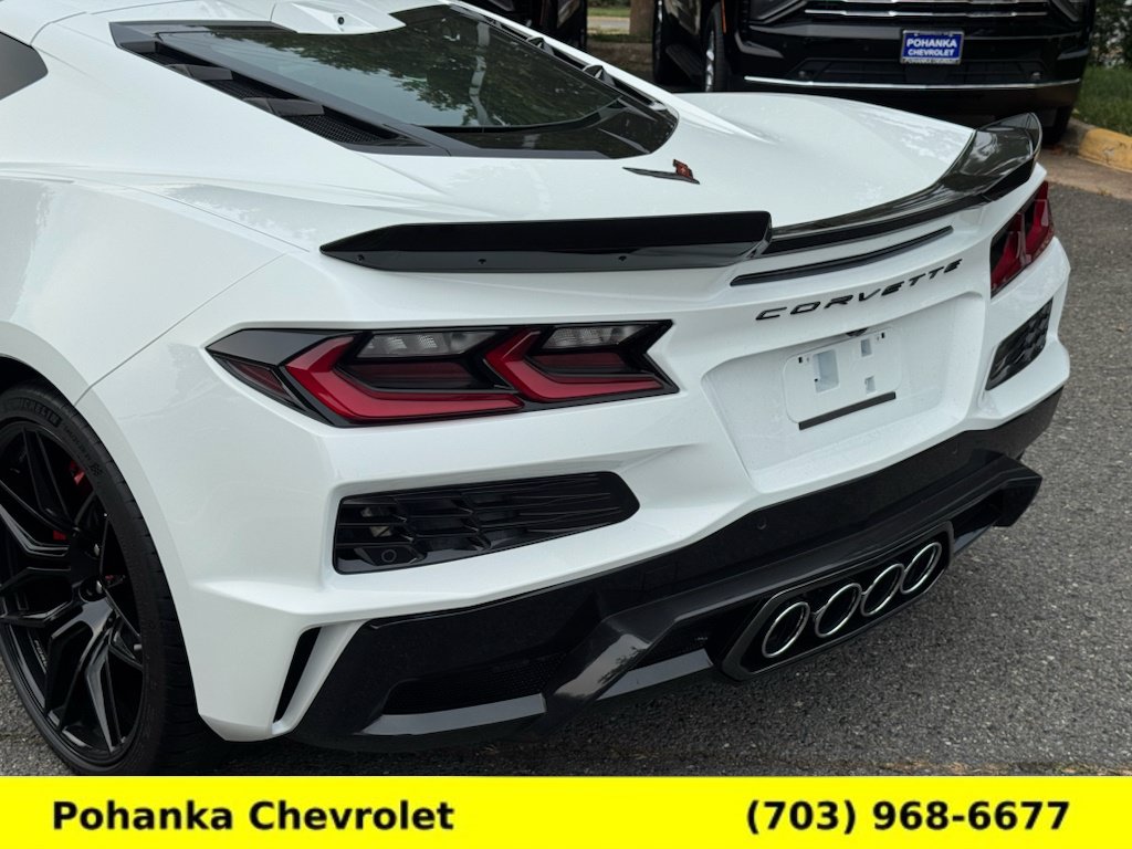 Used 2026 Chevrolet Corvette Z06 RWD image 4