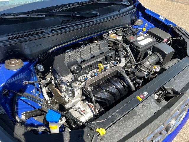 Used 2022 Hyundai Venue SEL image 28