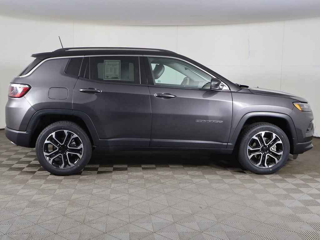 Used 2022 Jeep Compass Limited AWD/4WD image 16