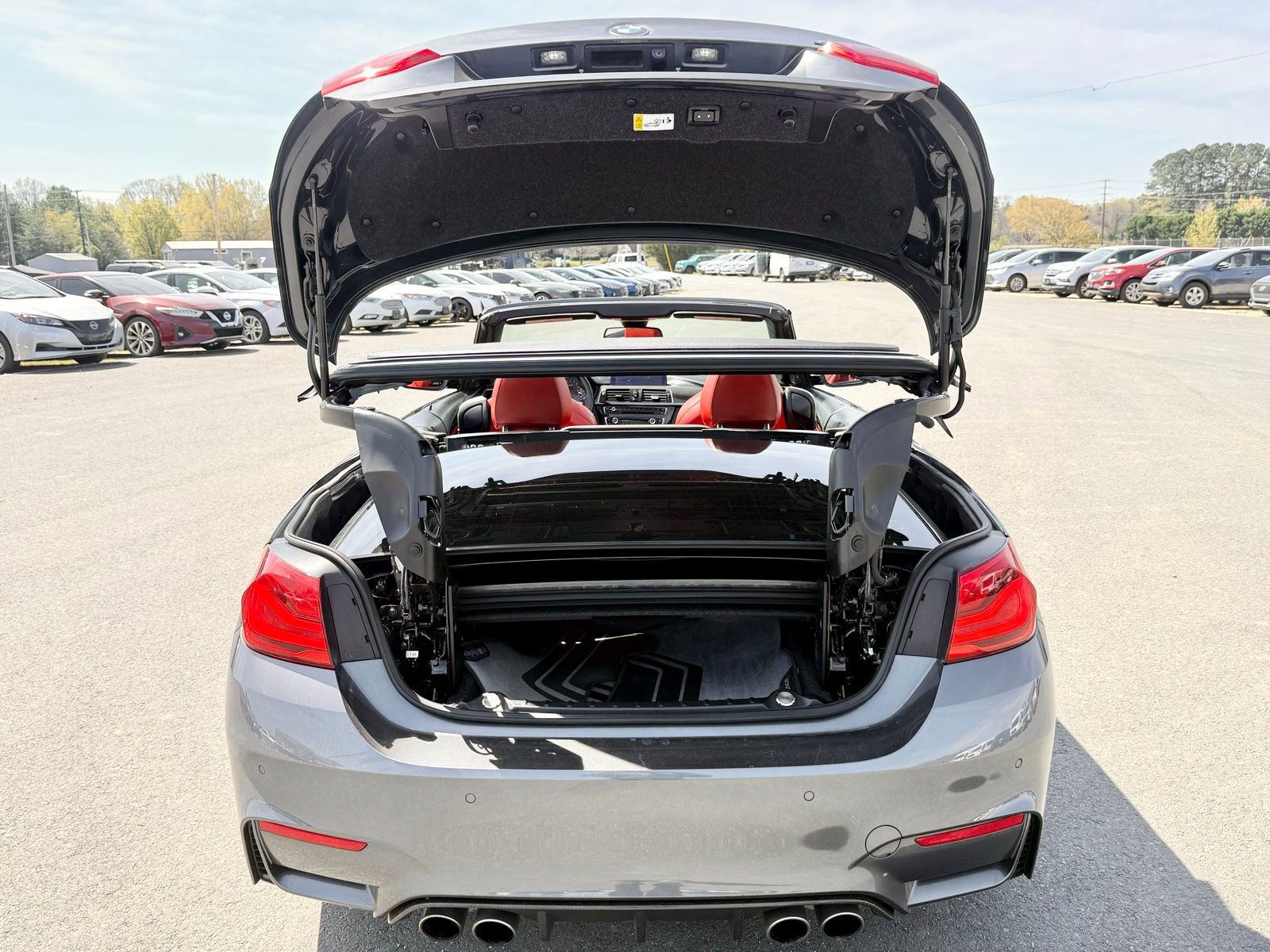 Used 2018 BMW M4 Convertible image 64