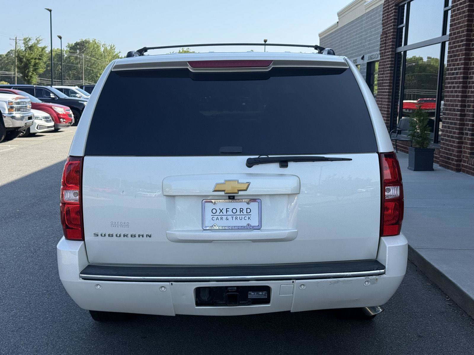 Used 2014 Chevrolet Suburban LTZ RWD image 5