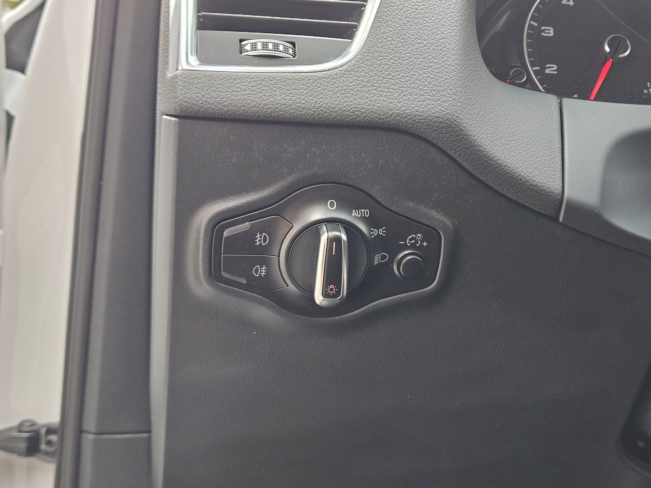 Used 2017 Audi Q5 3.0T Premium Plus w/ Technology Package image 20