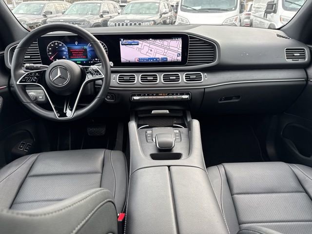 Used 2025 Mercedes-Benz GLE 450e 4MATIC w/ Winter Package image 5