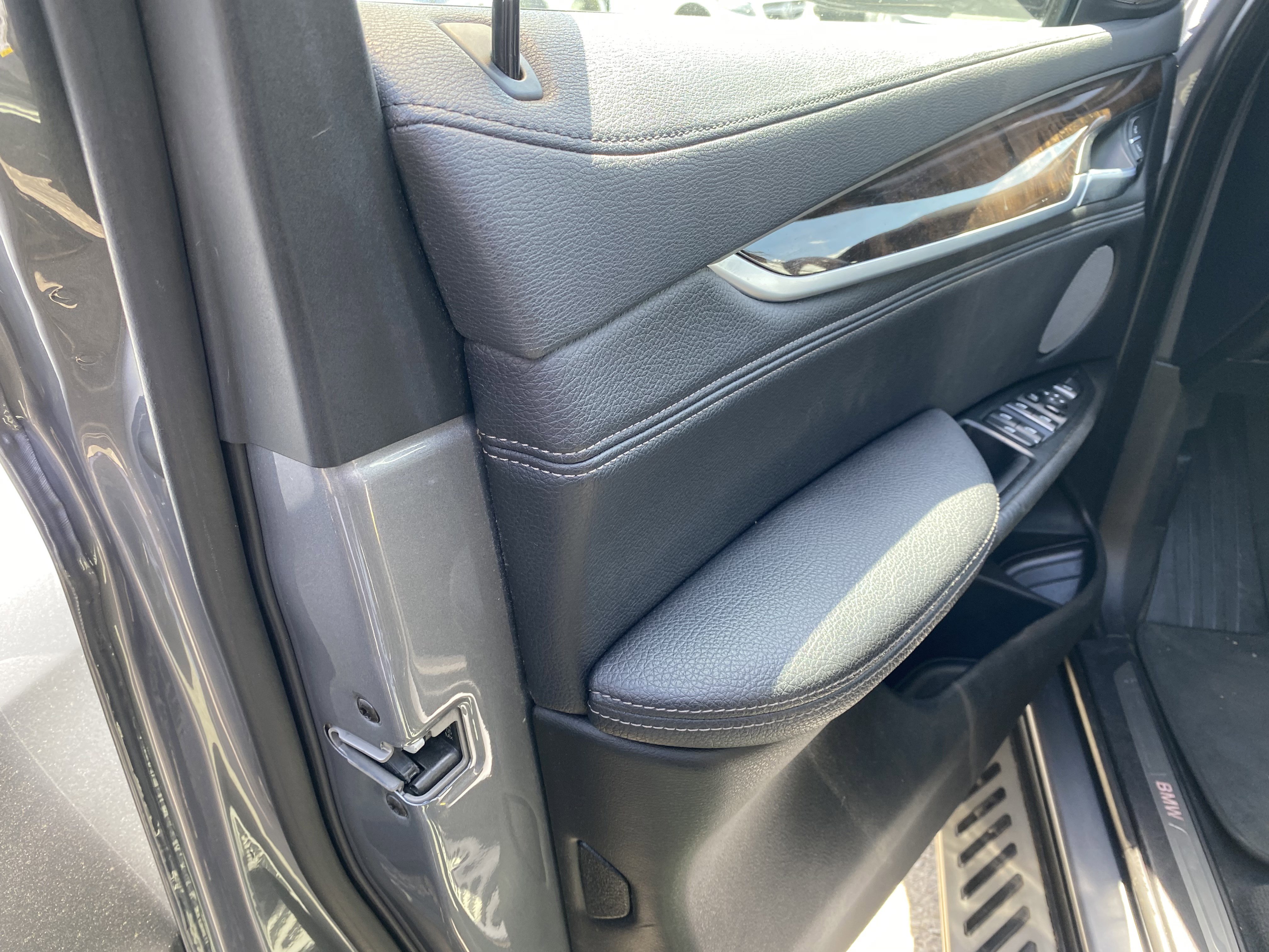 Used 2019 BMW X6 sDrive35i RWD image 13