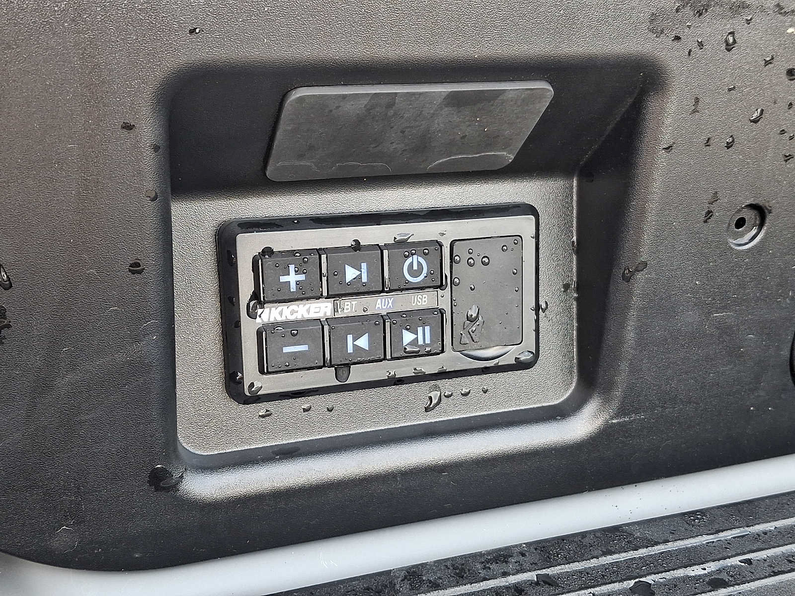 Used 2024 GMC Sierra 2500 AT4X AWD/4WD image 34