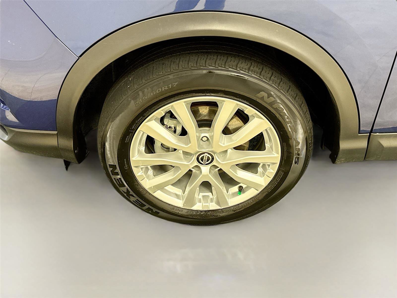 Used 2021 Nissan Rogue Sport S image 28