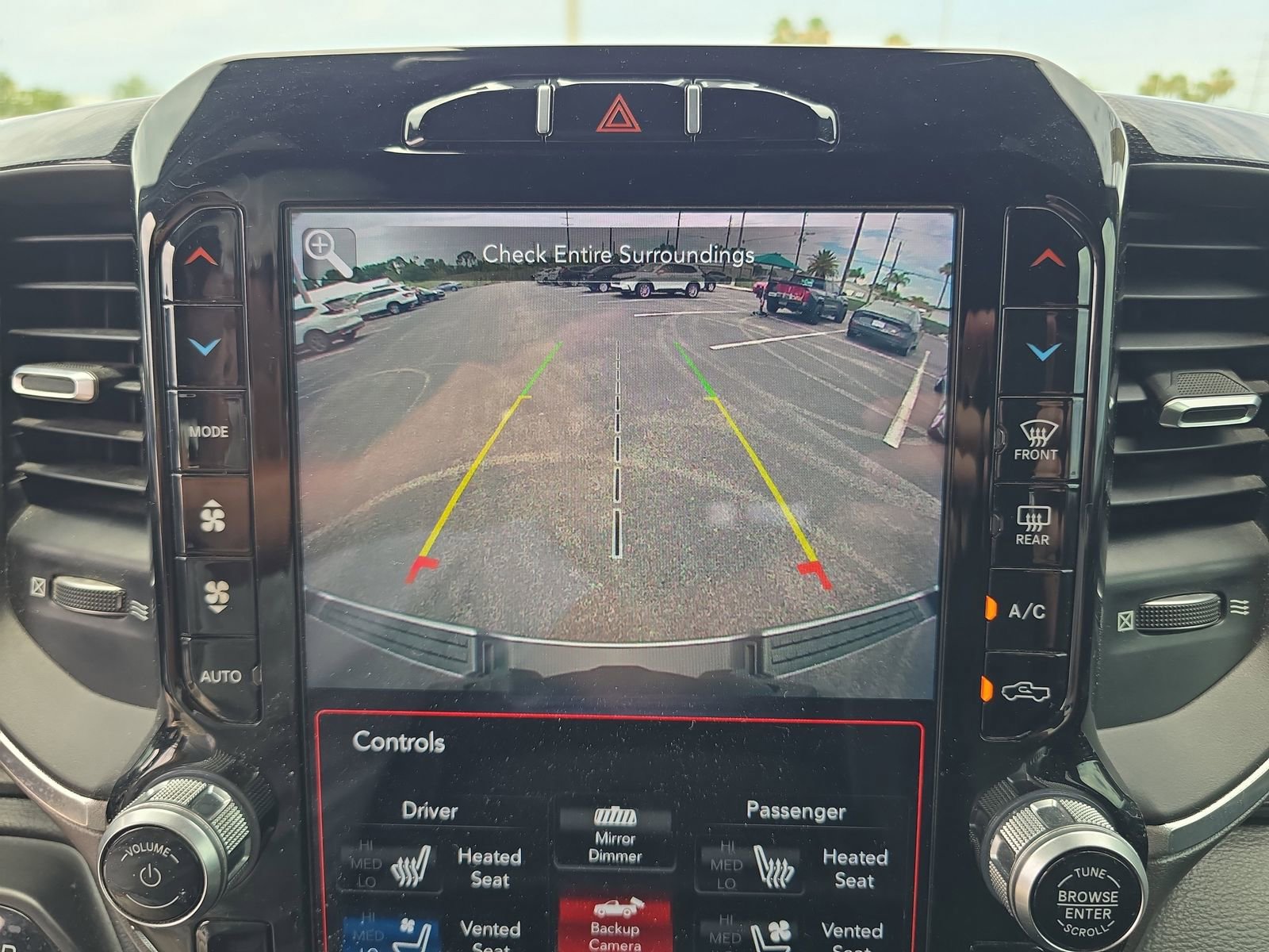Used 2021 RAM 1500 Laramie AWD/4WD image 17