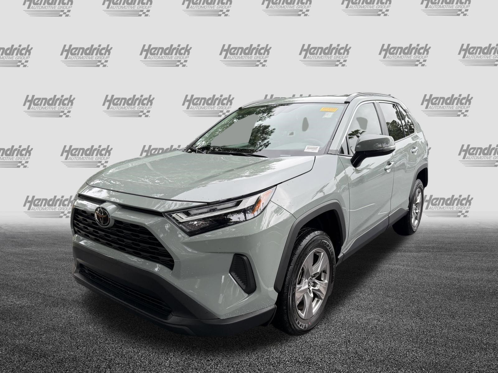 Used 2023 Toyota RAV4 XLE FWD image 5