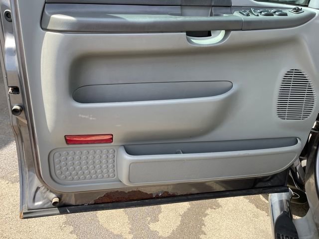 Used 2003 Ford F250 XLT image 10
