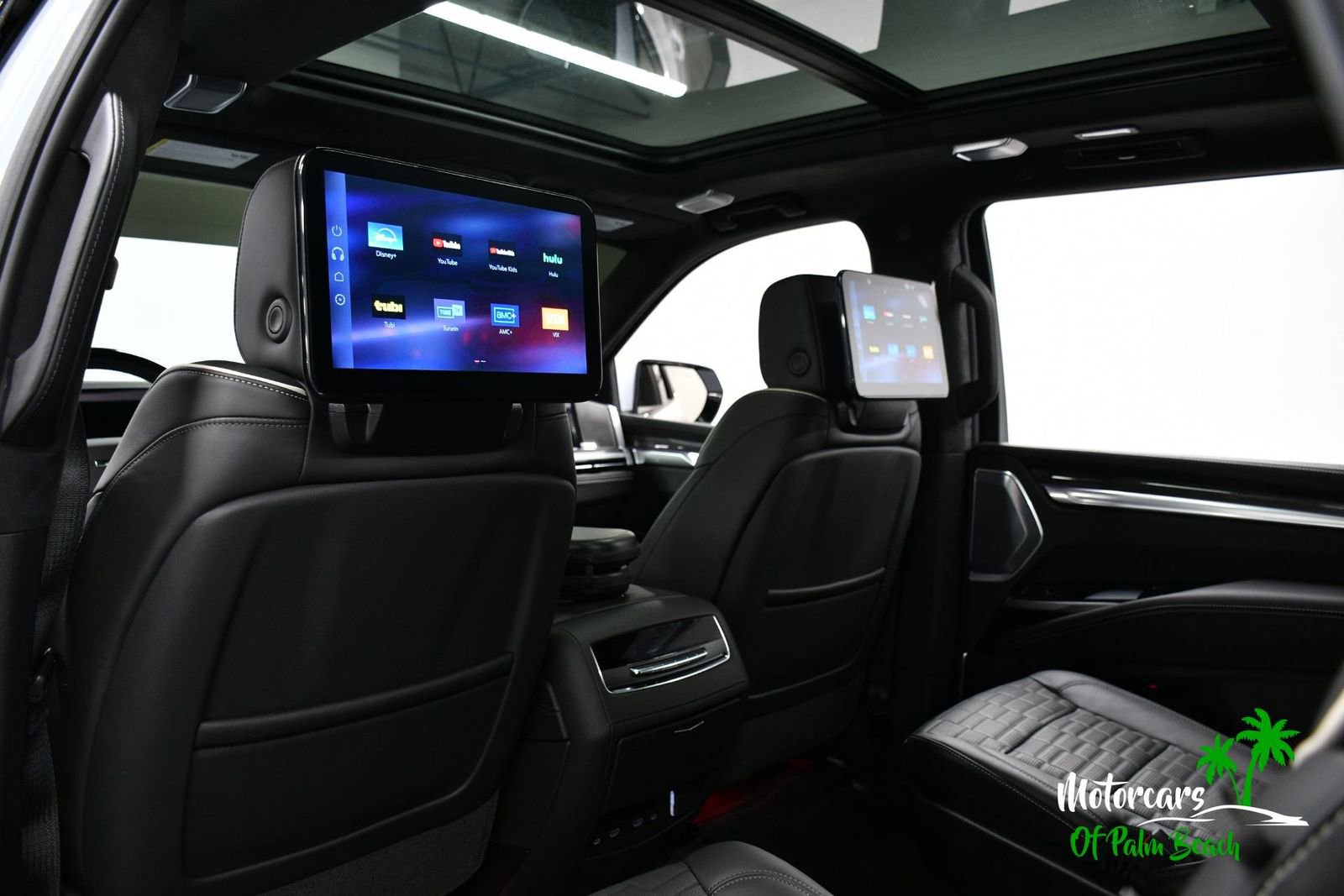 Used 2026 Cadillac Escalade V w/ LPO, ONYX Package image 53