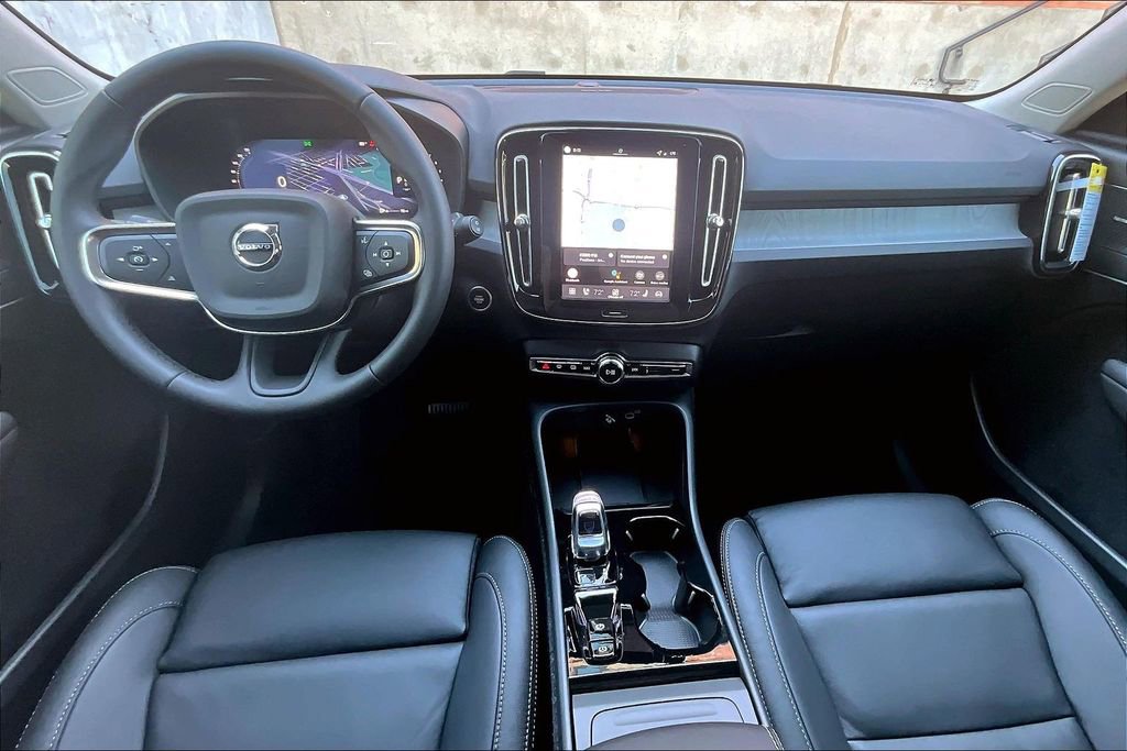 New 2026 Volvo XC40 B5 Ultra AWD/4WD image 7