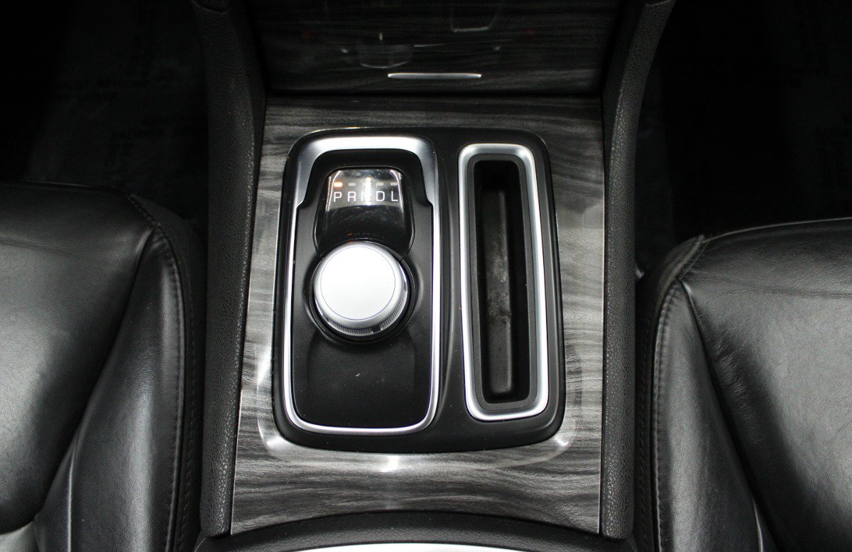 Used 2021 Chrysler 300 Touring L RWD image 28