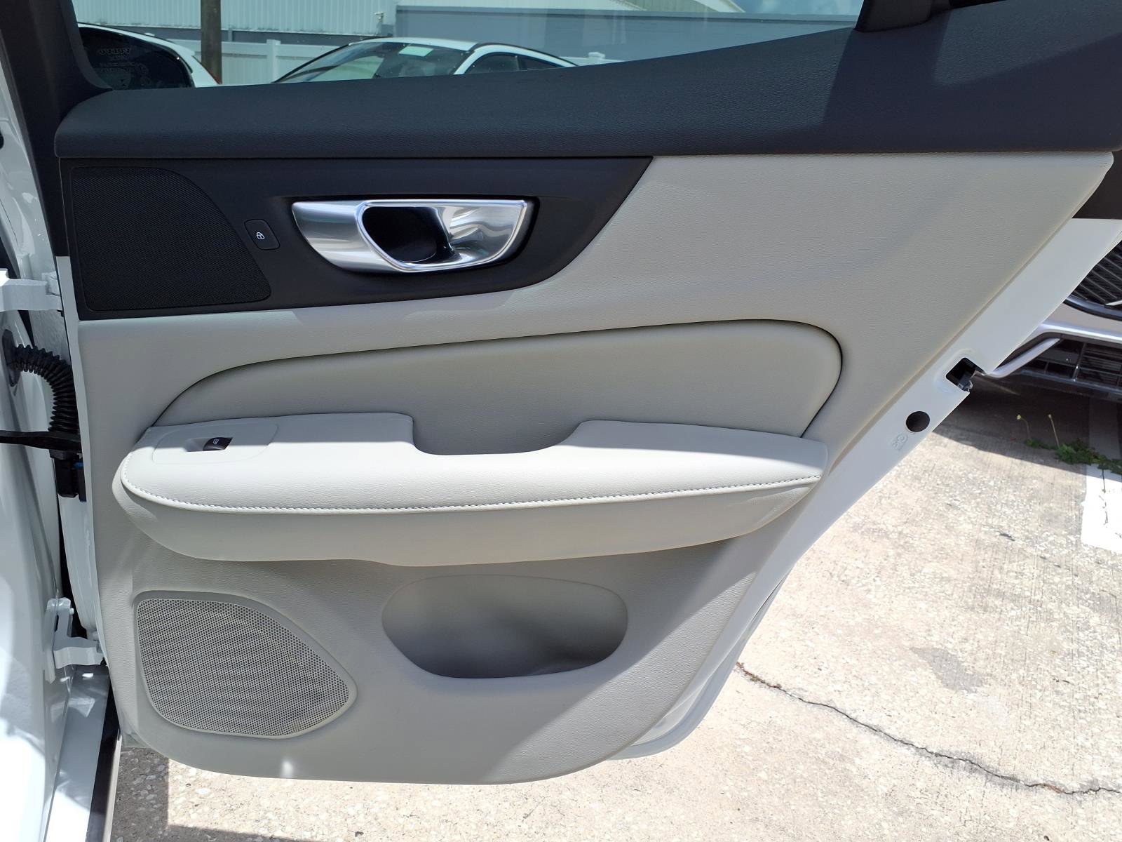 Certified 2025 Volvo S60 B5 Plus FWD image 14