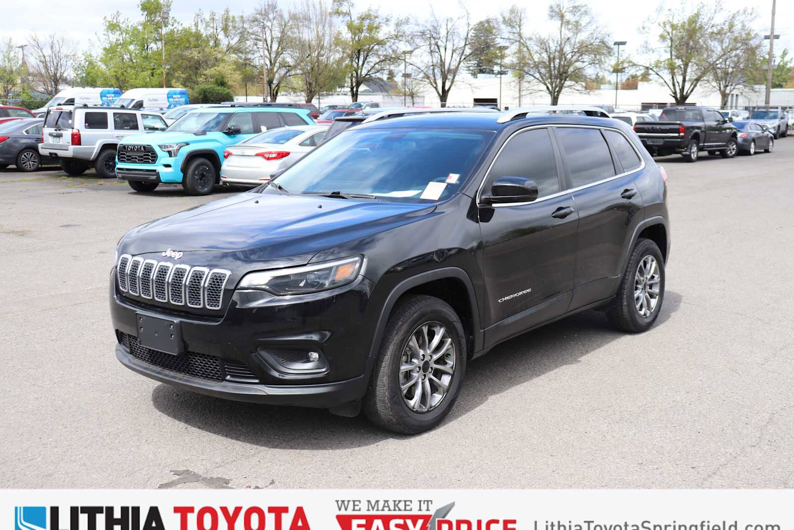 Used 2019 Jeep Cherokee Latitude Plus w/ Cold Weather Group