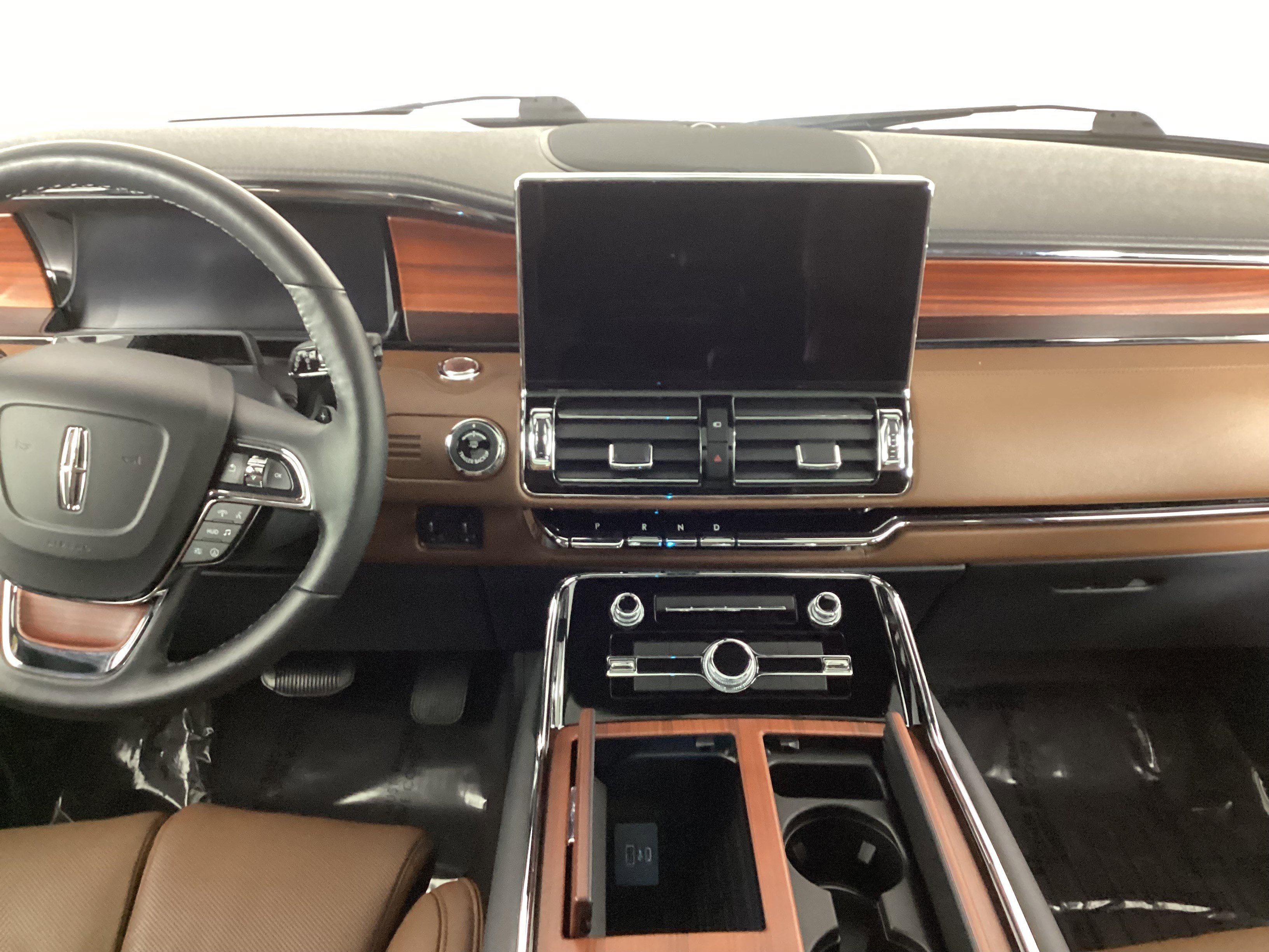 Used 2024 Lincoln Navigator Reserve image 13