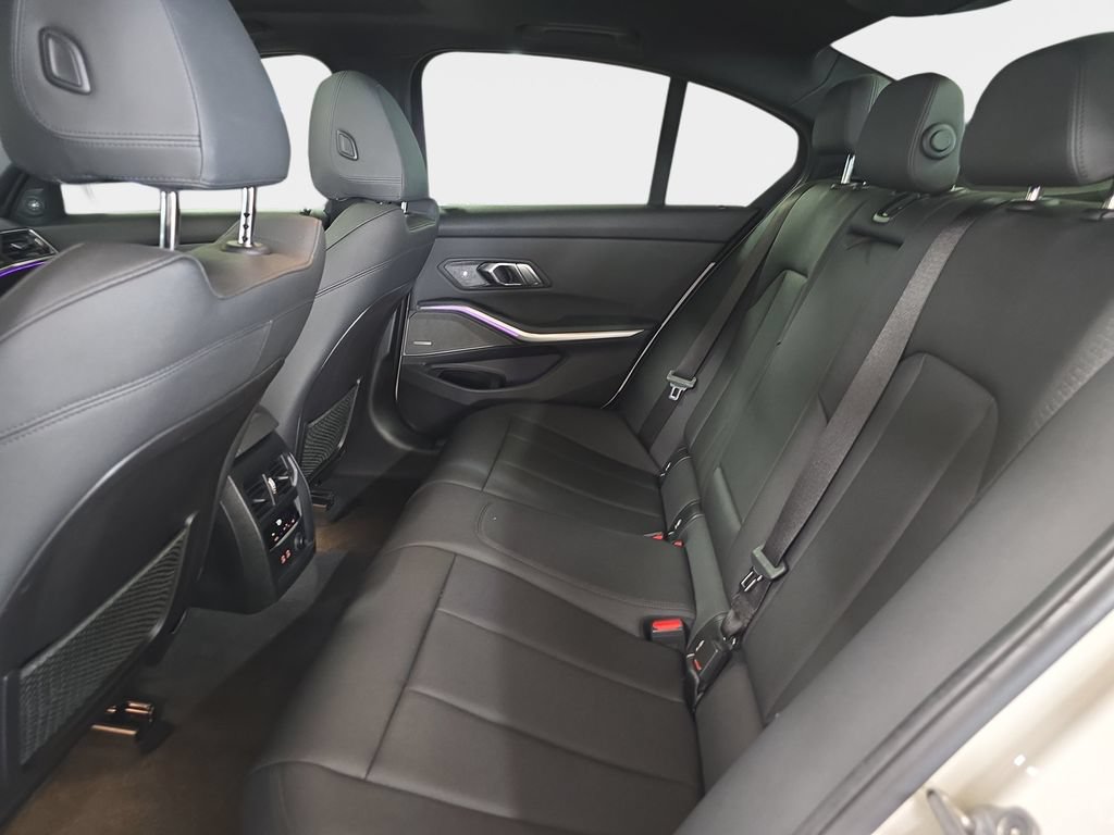 Used 2020 BMW 330i Sedan w/ Convenience Package RWD image 14