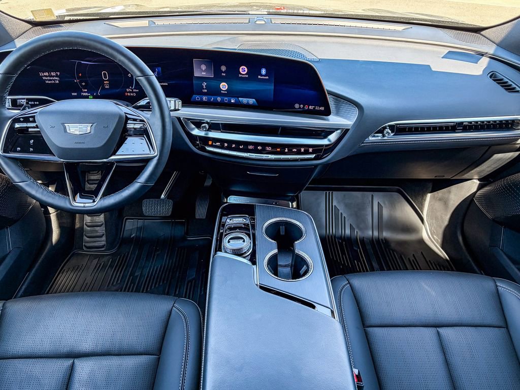 Certified 2025 Cadillac Lyriq Luxury image 16
