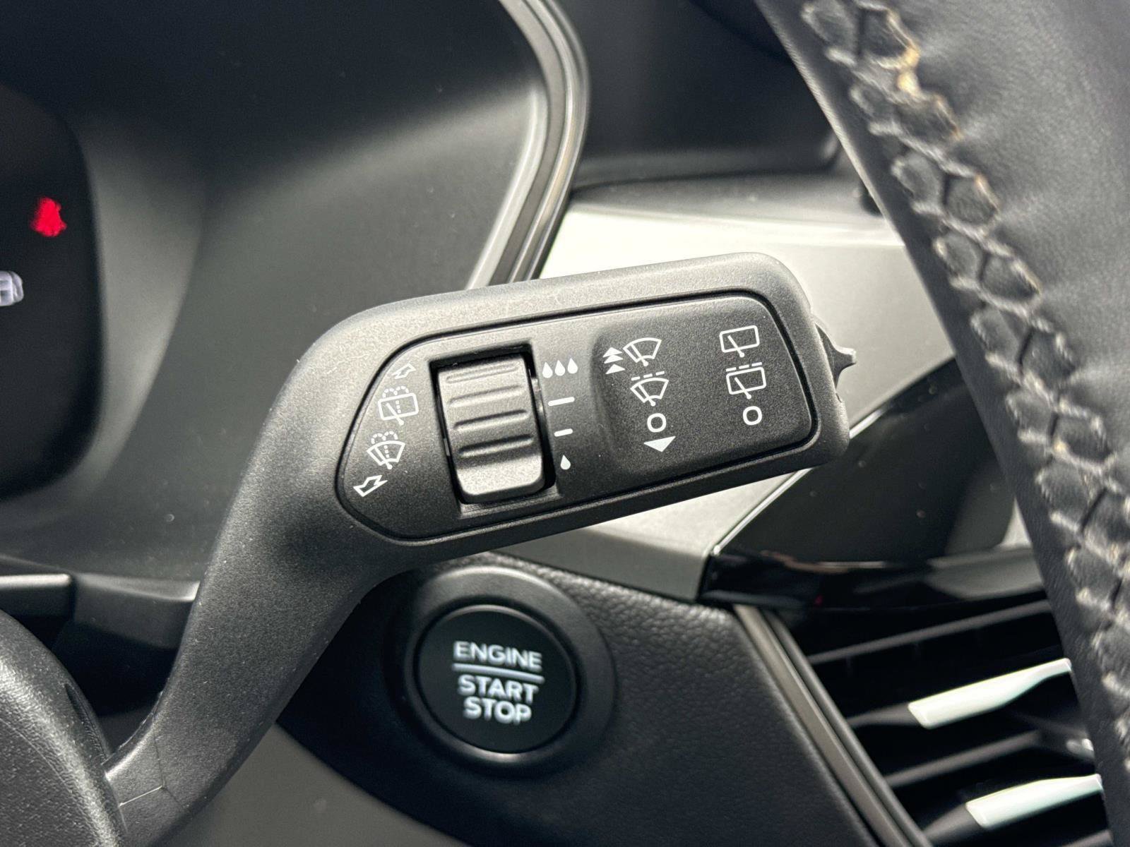 Used 2024 Ford Escape Active w/ Cold Weather Package FWD image 11
