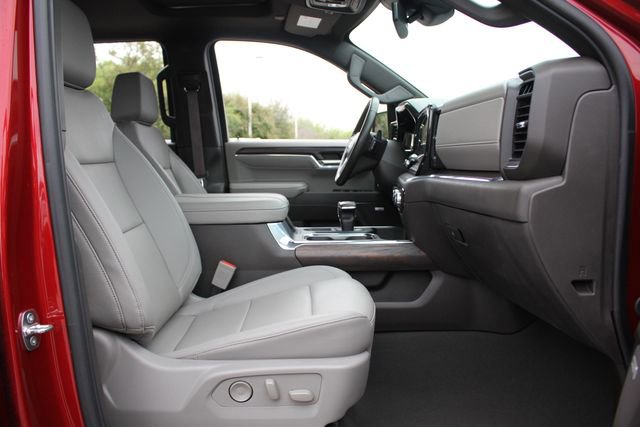 Used 2024 GMC Sierra 1500 SLT image 25