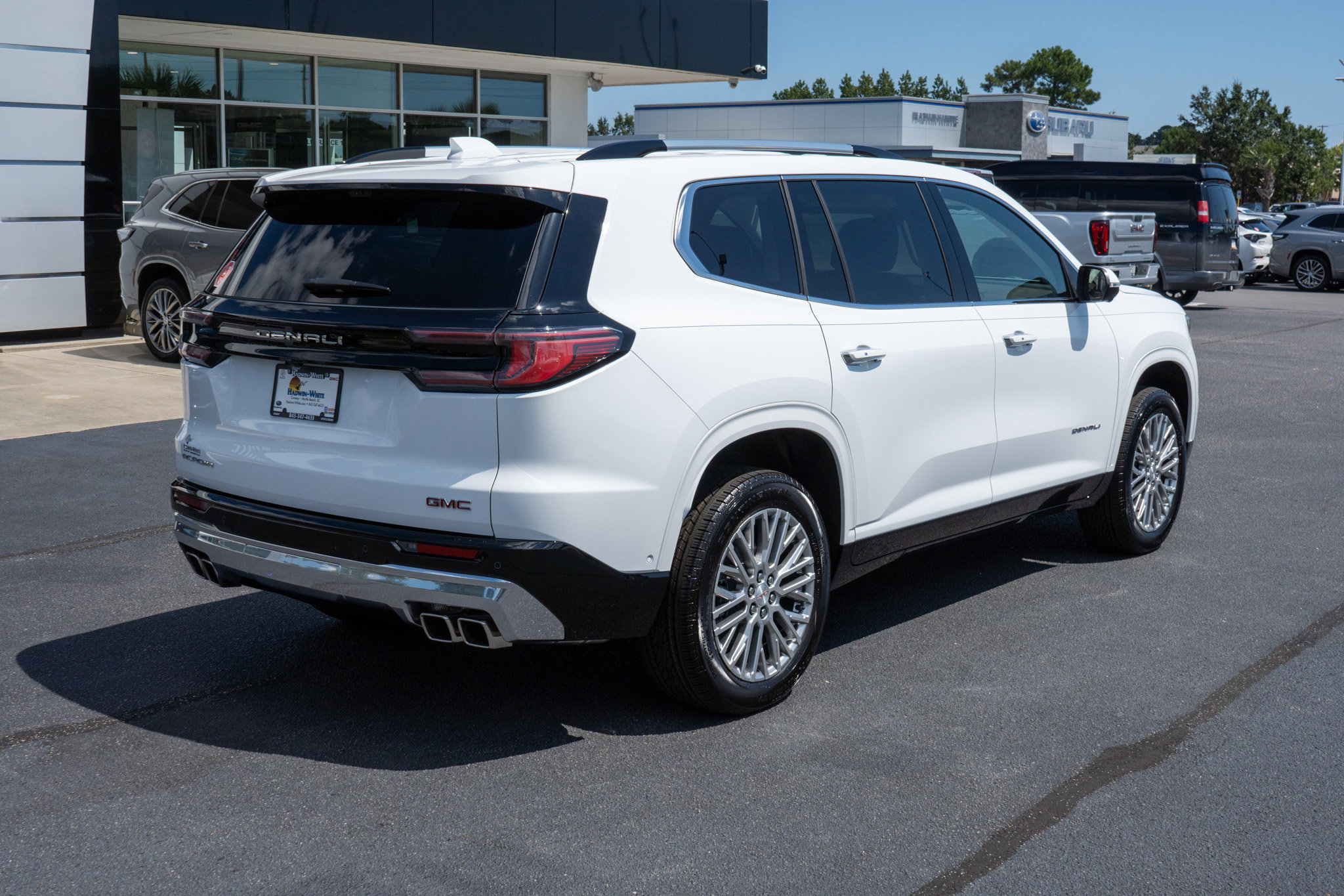 New 2026 GMC Acadia Denali w/ Super Cruise Package image 3