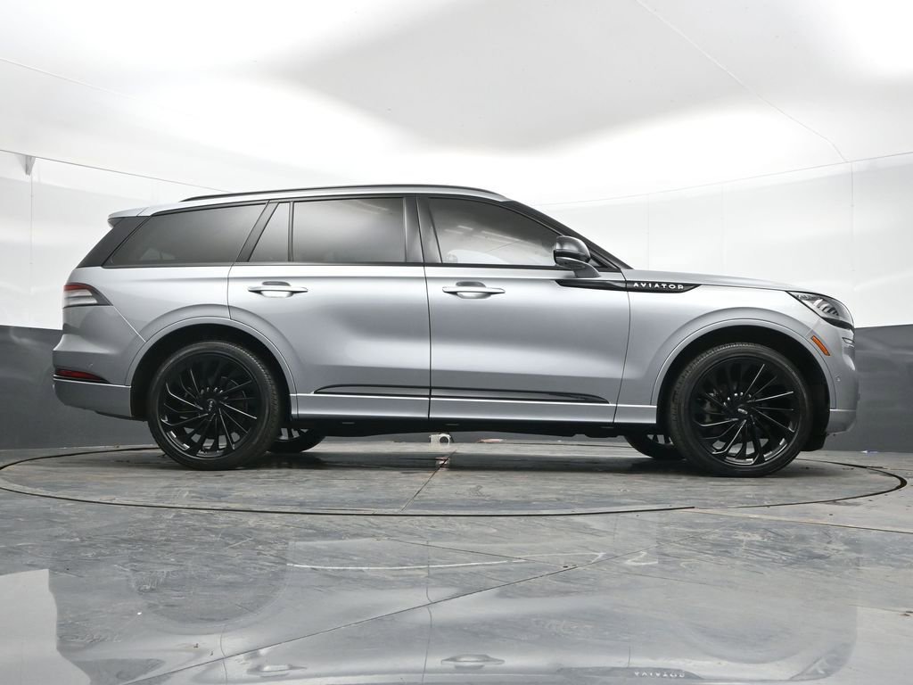 Used 2023 Lincoln Aviator Reserve w/ Equipment Group 201A image 49