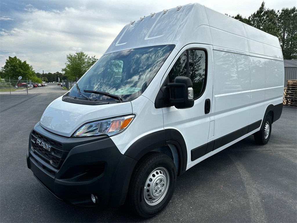 New 2024 RAM ProMaster 3500 w/ Convenience Group image 8