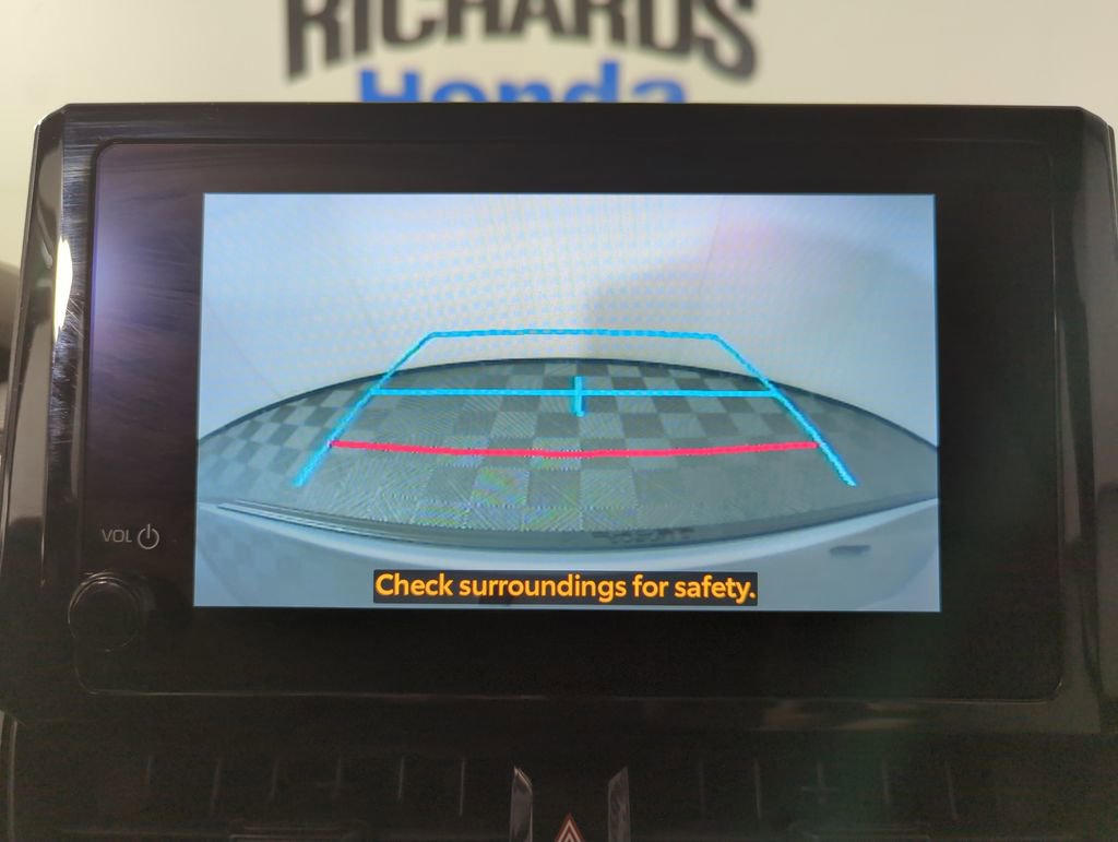 Used 2024 Toyota Corolla Cross L image 15