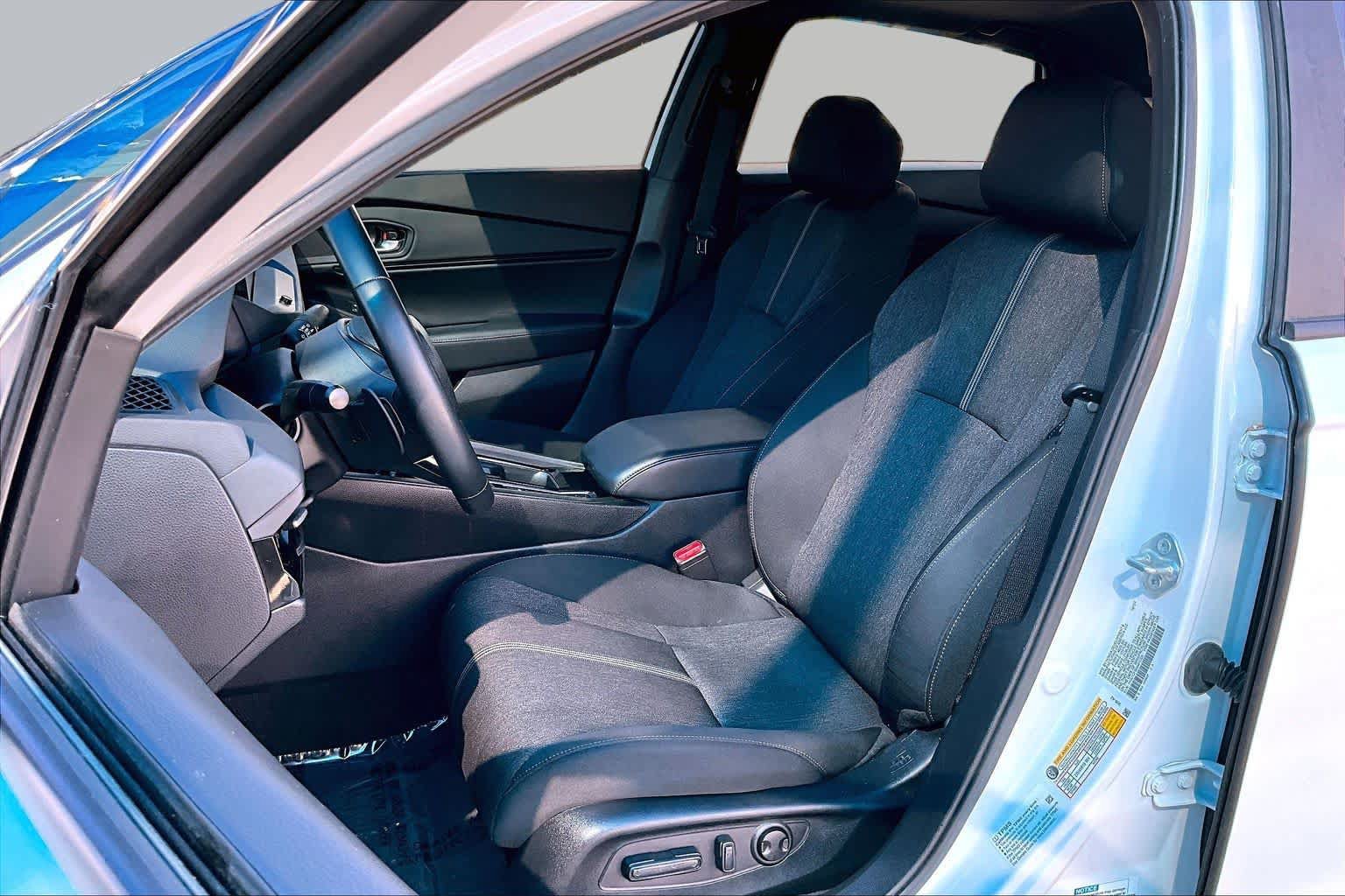 Used 2025 Honda Accord Sport image 8