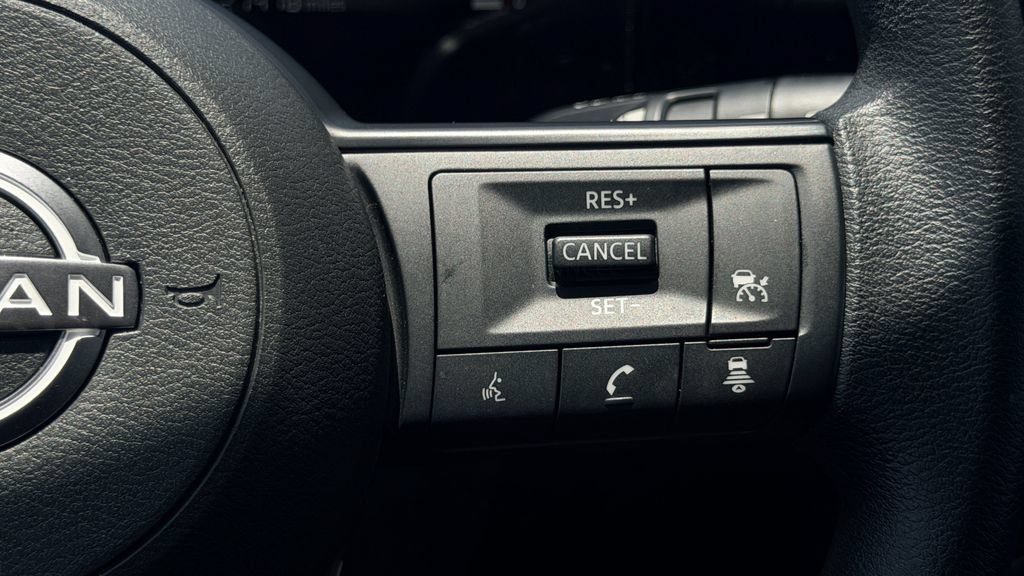 Used 2025 Nissan Kicks S FWD image 20