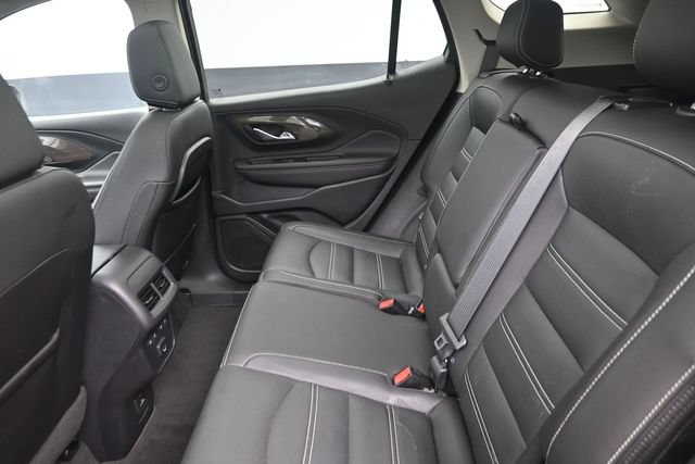 Used 2023 GMC Terrain Denali w/ Denali Premium Package AWD/4WD image 18