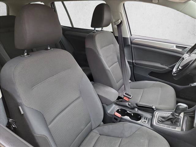 Used 2017 Volkswagen Golf SportWagen FWD image 15